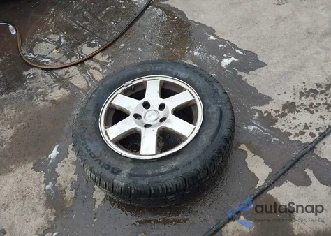 2010 Jeep Grand Cherokee Laredo z USA, uszkodzony, nr VIN 1J4PR4GK4AC106450